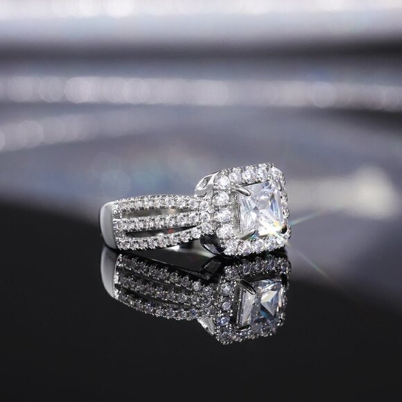 🍁Luxury Clear Gem Zircon Filed Delicate Square Hollow Rings for Women, MARR9031 - Picture 2 of 6